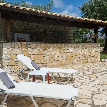 Elaia & No.5 Apartment Gaios