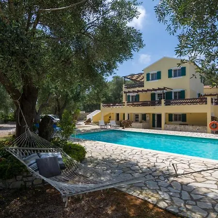 Apartment Elaia & No.5 Gaios