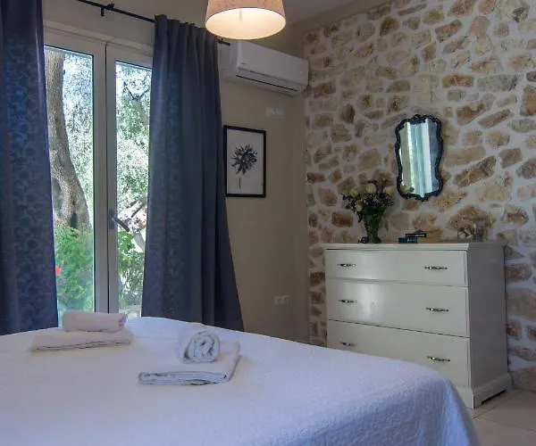 Apartament Elaia & No.5 *