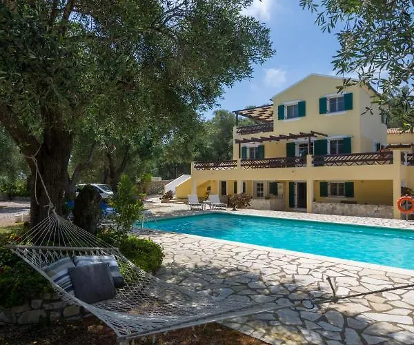 Apartament Elaia & No.5 Gaios